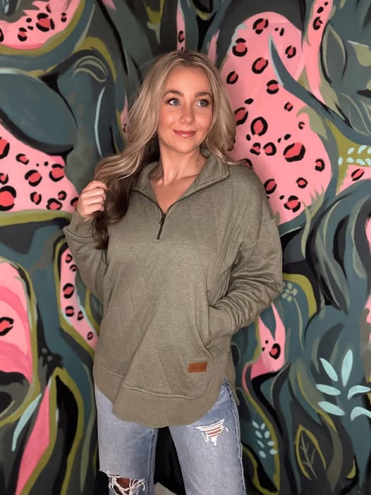 Quilted Quarter Zip Pocket Pullover