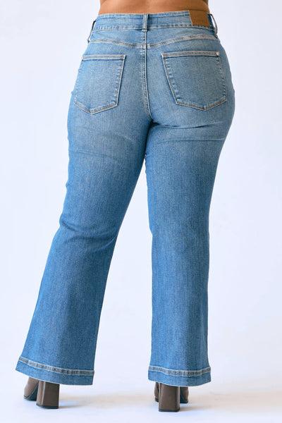 Judy Blue Tummy Control Petite Flare